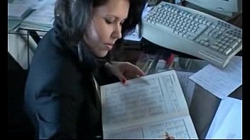 Swallow In Office – .com.FLV