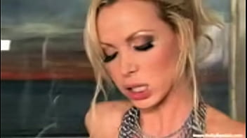 Audrey &amp_ Nikki Benz Lezbian