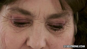 Candy Bell And Irma – Old Young Lesbian Love
