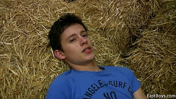 18 Cute Boy Whit Big Dick
